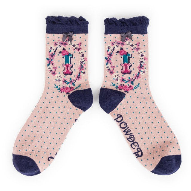 Powder Alphabet Ankle Socks - I