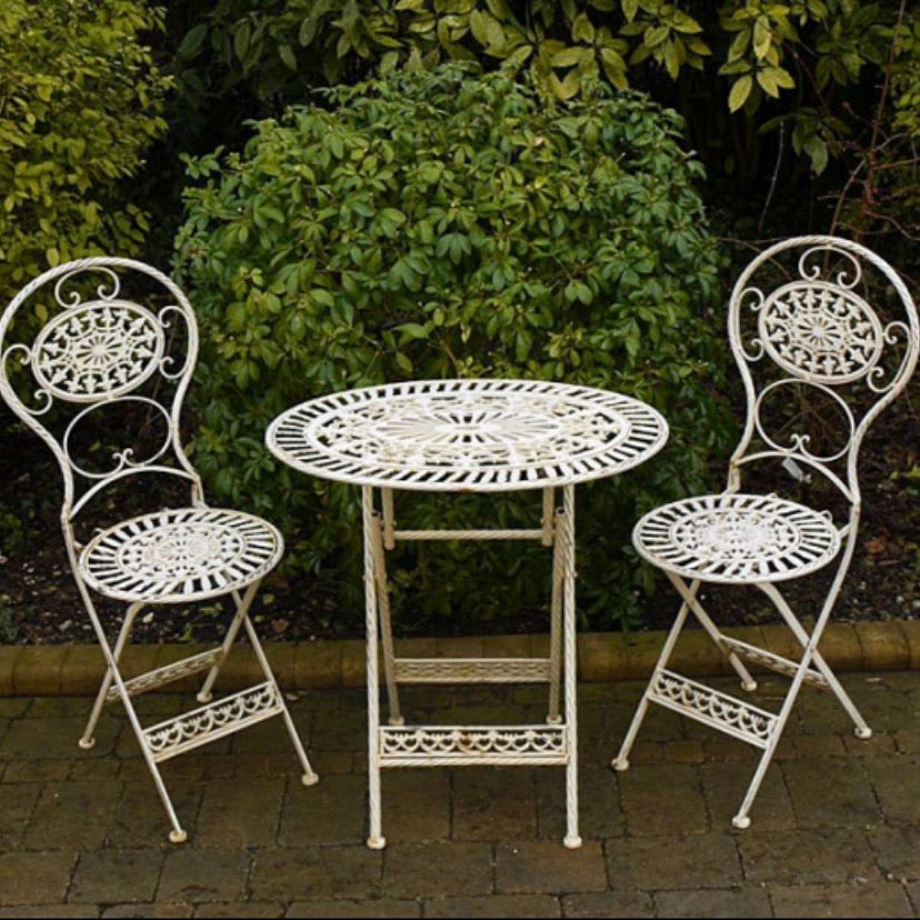 Garden Table & Chair Set - Cream Oval