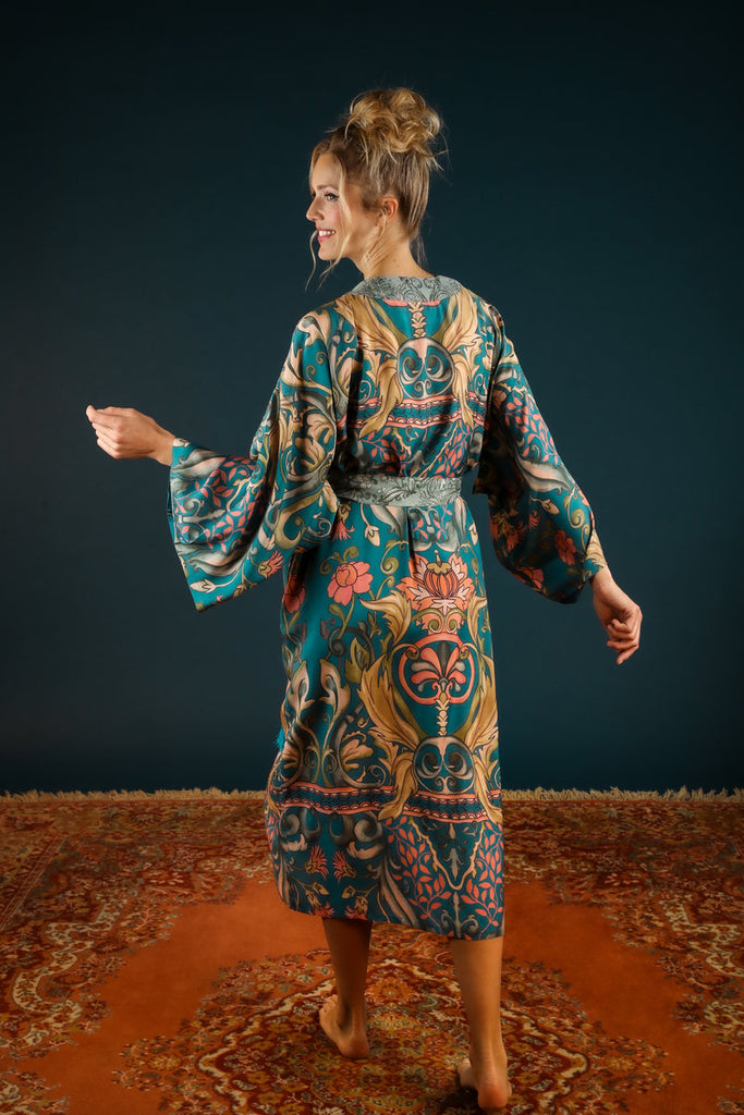 Decorative Damask Kimono Gown